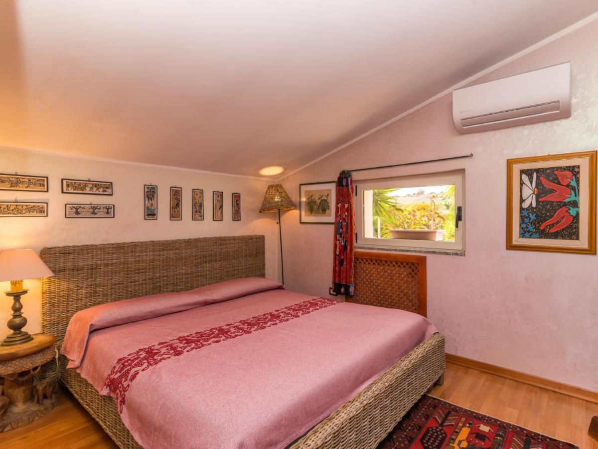 Villa Surphinia By Interhome Bari Sardo Kültér fotó