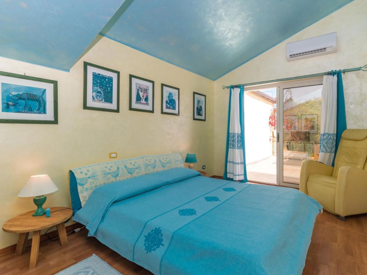 Villa Surphinia By Interhome Bari Sardo Kültér fotó